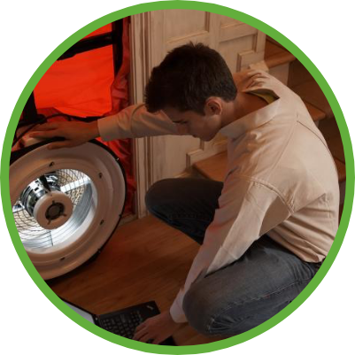 Icon of Healthy Home Worker Running a Blower Door Test