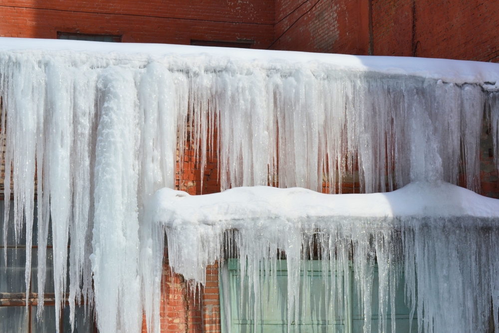 destructive ice dam